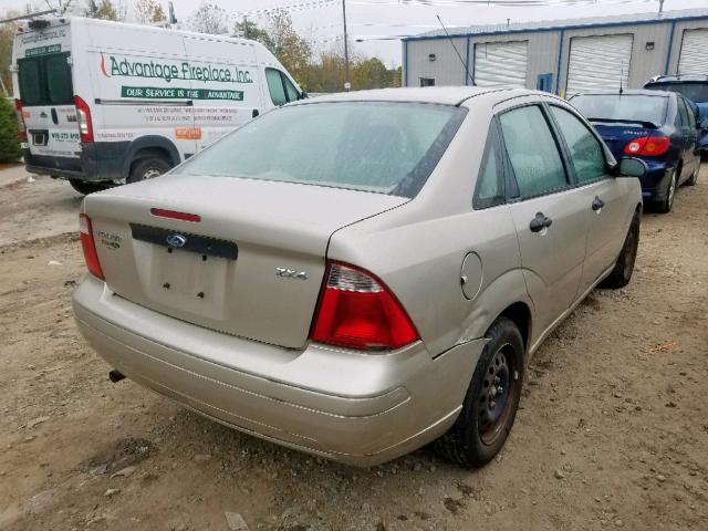 1FAFP34N66W112696 - 2006 FORD FOCUS ZX4 BEIGE photo 4