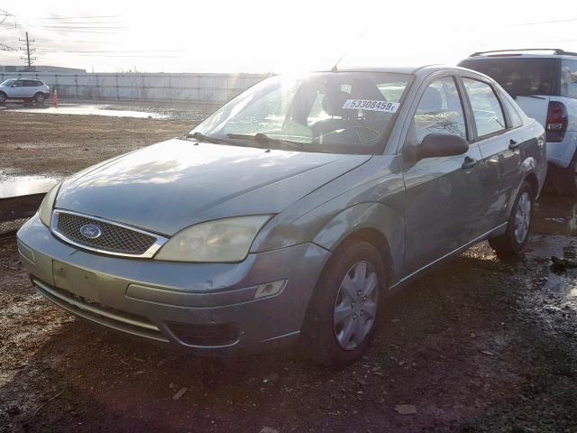 1FAFP34N95W207073 - 2005 FORD FOCUS ZX4 GREEN photo 2