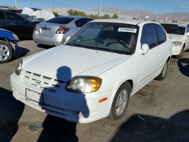 KMHCG35C43U270693 - 2003 HYUNDAI ACCENT GL WHITE photo 2