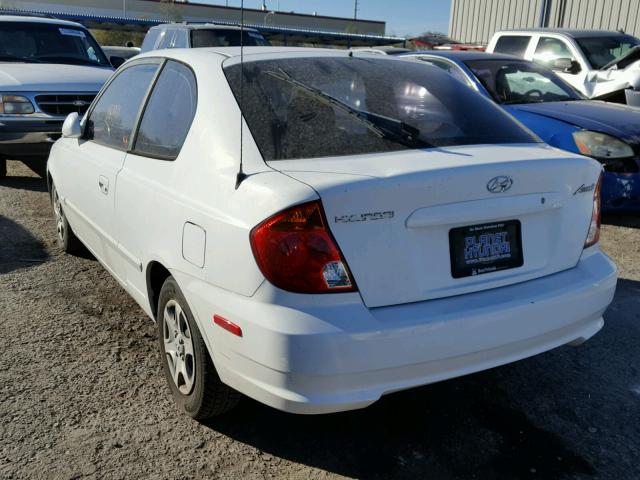 KMHCG35C43U270693 - 2003 HYUNDAI ACCENT GL WHITE photo 3