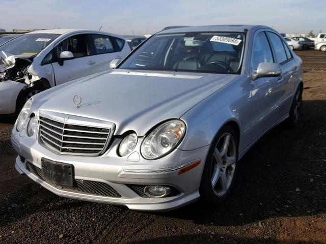 WDBUF56X49B391705 - 2009 MERCEDES-BENZ E 350 SILVER photo 2