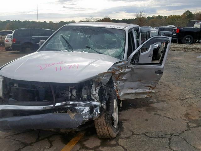 1N6AD07U87C456576 - 2007 NISSAN FRONTIER C SILVER photo 9