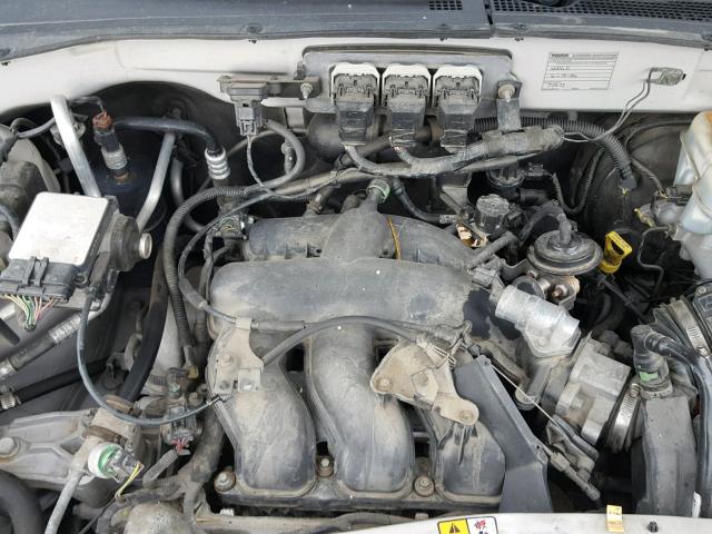 4F2YZ96155KM31667 - 2005 MAZDA TRIBUTE S TAN photo 7