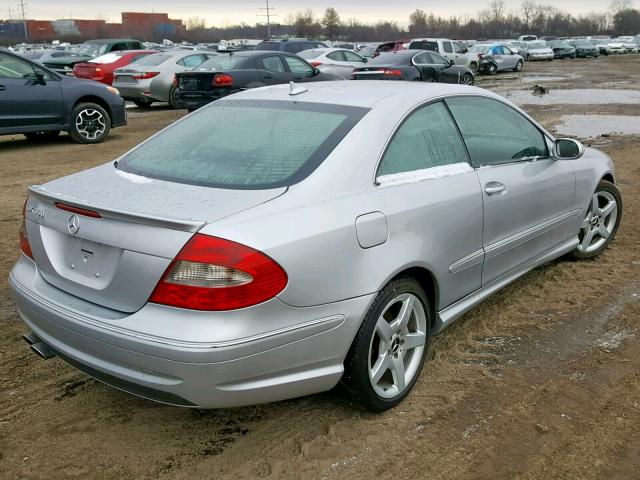 WDBTJ72H28F244794 - 2008 MERCEDES-BENZ CLK 550 SILVER photo 4