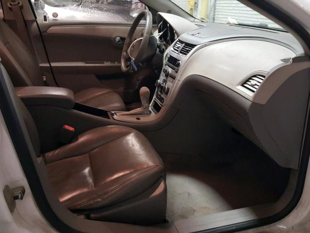 1G1ZH57B094234108 - 2009 CHEVROLET MALIBU 1LT თეთრი ფოტო 5