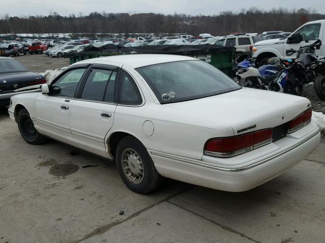 2FALP74W2TX125254 - 1996 FORD CROWN VICT WHITE photo 3