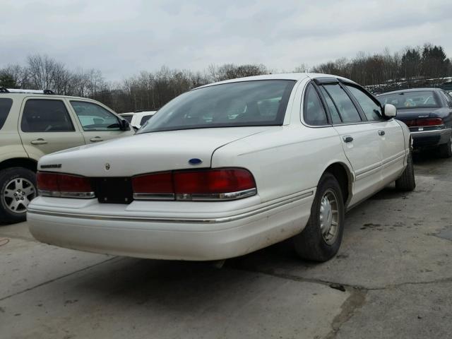 2FALP74W2TX125254 - 1996 FORD CROWN VICT WHITE photo 4