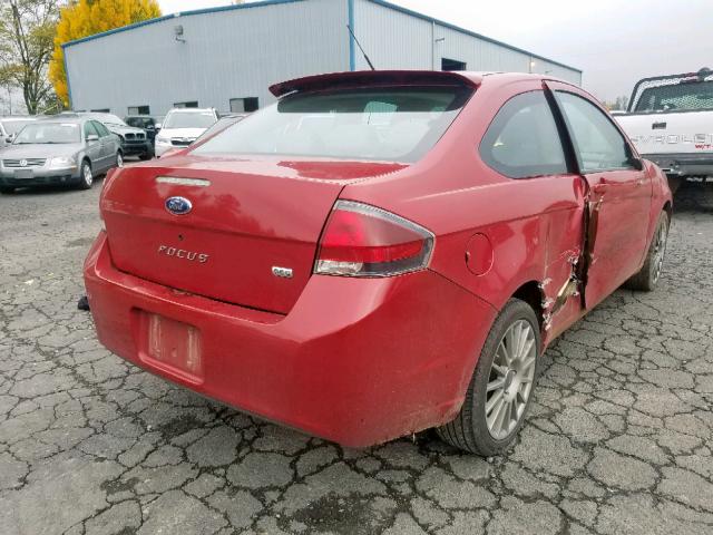 1FAHP33N09W161701 - 2009 FORD FOCUS SES RED photo 4