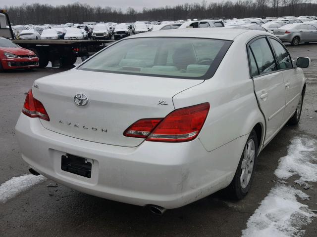 4T1BK36B86U161738 - 2006 TOYOTA AVALON XL WHITE photo 4