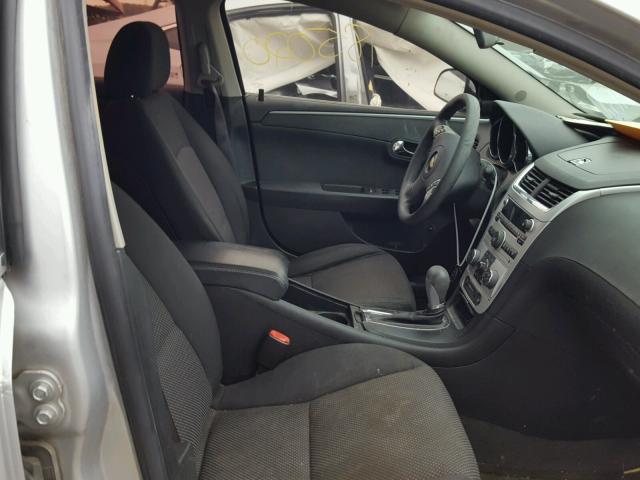 1G1ZH57B69F244503 - 2009 CHEVROLET MALIBU 1LT SILVER photo 5