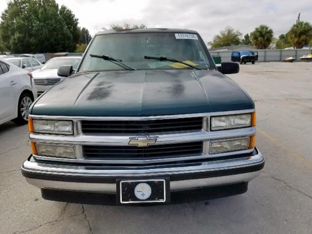 1GNEC16R0WJ308854 - 1998 CHEVROLET SUBURBAN C GREEN photo 9