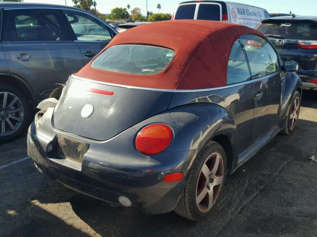 3VWCM31Y45M351938 - 2005 VOLKSWAGEN NEW BEETLE GRAY photo 4