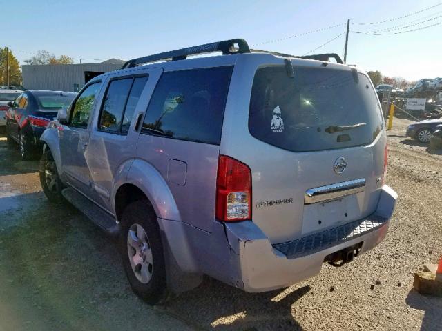 5N1AR18W36C652753 - 2006 NISSAN PATHFINDER SILVER photo 3