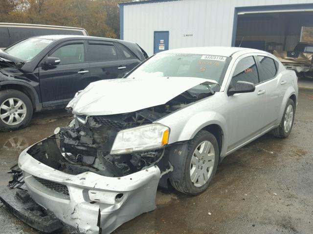 1B3BD4FB3BN507978 - 2011 DODGE AVENGER EX SILVER photo 2