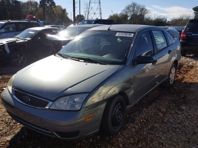 1FAFP34N76W184832 - 2006 FORD FOCUS ZX4 GREEN photo 2