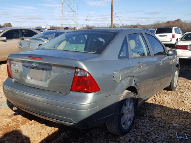 1FAFP34N76W184832 - 2006 FORD FOCUS ZX4 GREEN photo 4