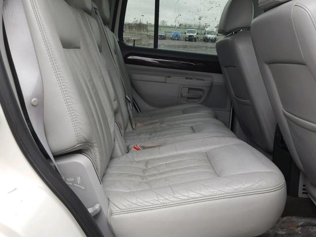 5LMEU88H64ZJ48571 - 2004 LINCOLN AVIATOR 白色 照片 6