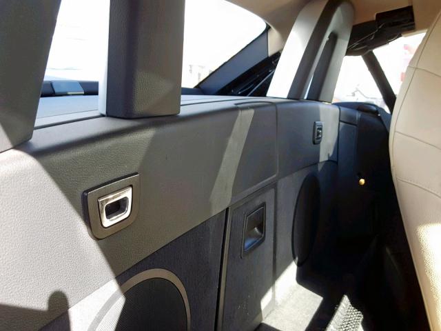 WBALM5C5XBE378299 - 2011 BMW Z4 SDRIVE3 WHITE photo 6