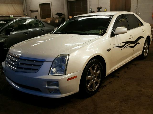 1G6DW677750166922 - 2005 CADILLAC STS WHITE photo 2