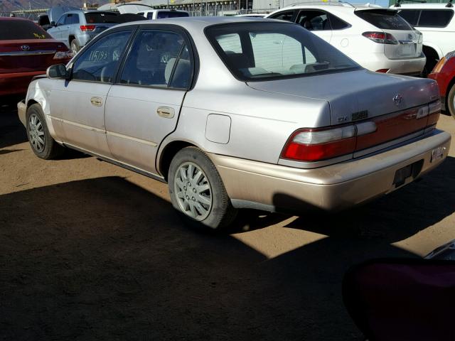 1NXBB02EXVZ556257 - 1997 TOYOTA COROLLA DX GOLD photo 3