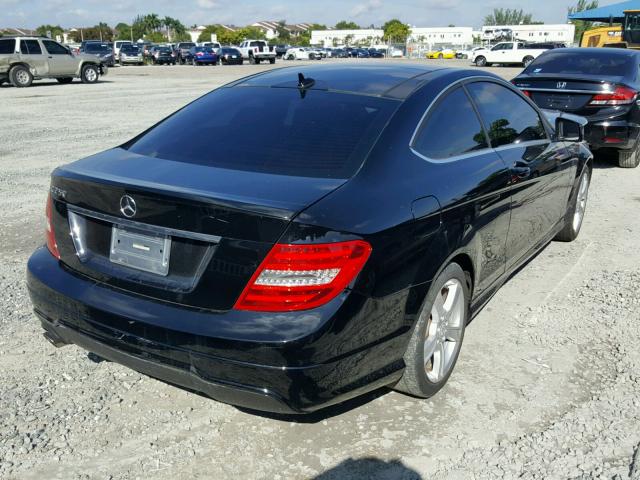 WDDGJ4HB4CF792251 - 2012 MERCEDES-BENZ C 250 BLACK photo 4