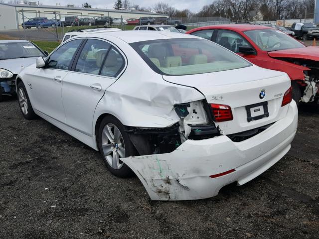 WBAXH5C53CDW08388 - 2012 BMW 528 XI WHITE photo 3