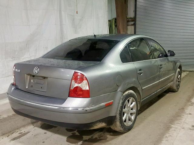 WVWPD63B54E274483 - 2004 VOLKSWAGEN PASSAT GLS SILVER photo 4