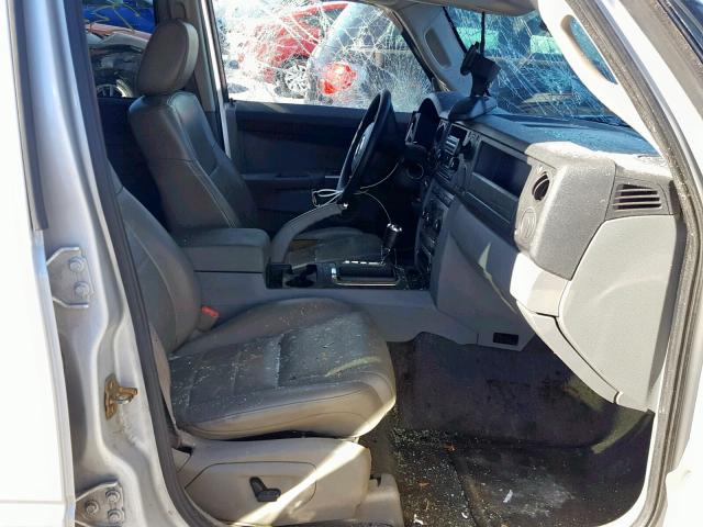 1J8HH48K26C204405 - 2006 JEEP COMMANDER 银色 照片 5