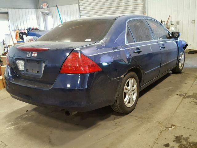 1HGCM56336A145599 - 2006 HONDA ACCORD SE BLUE photo 4