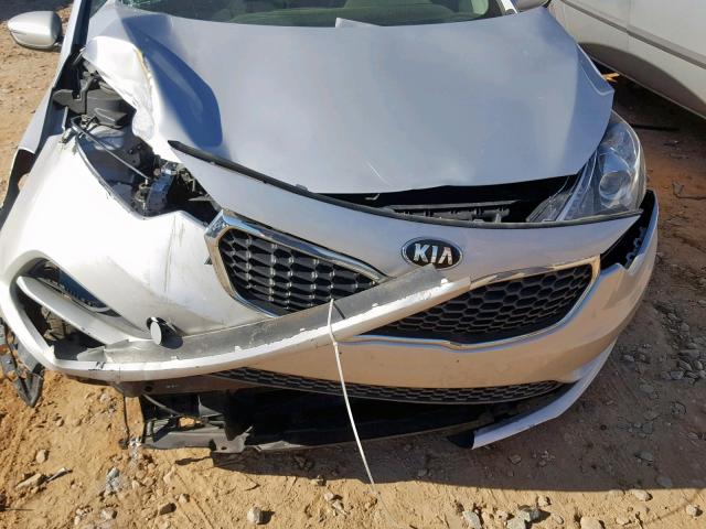 KNAFX4A87F5335136 - 2015 KIA FORTE EX SILVER photo 9