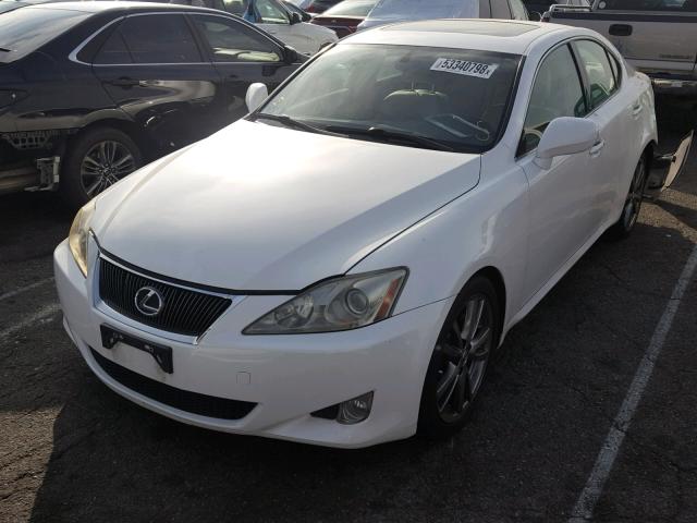 JTHBK262282071240 - 2008 LEXUS IS 250 WHITE photo 2