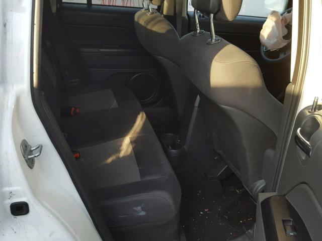 1J4NT1FA5BD190242 - 2011 JEEP COMPASS SP 白色 照片 6