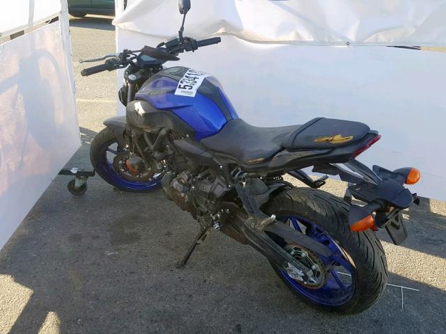 JYARM27Y0JA000607 - 2018 YAMAHA MT07 C BLUE photo 3