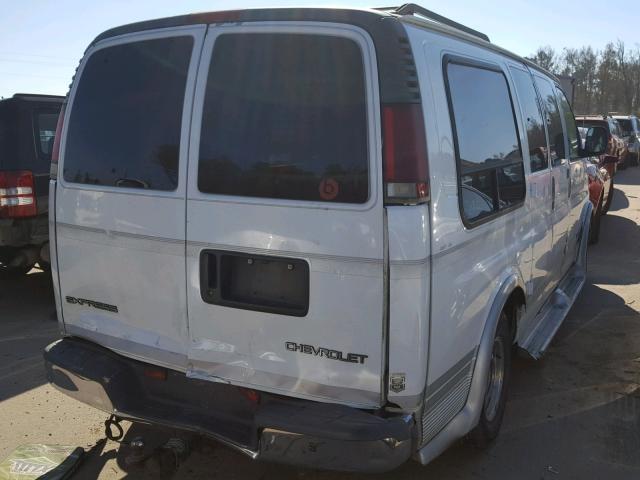 1GBFG15R9Y1257395 - 2000 CHEVROLET EXPRESS G1 WHITE photo 4