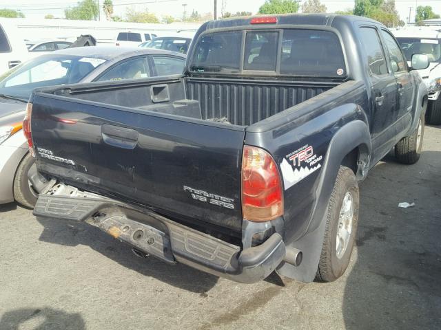 5TEJU62N58Z470461 - 2008 TOYOTA TACOMA DOU BLACK photo 4