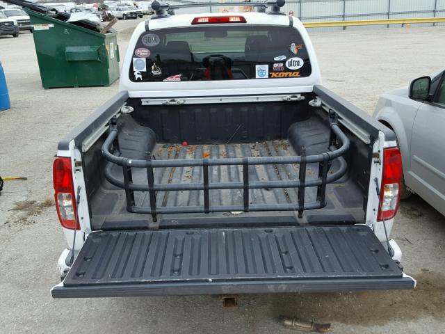 1N6AD07WX7C431423 - 2007 NISSAN FRONTIER C WHITE photo 6