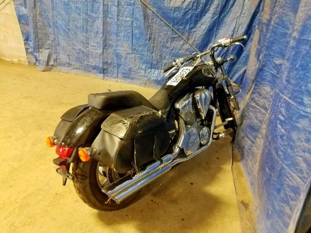 JH2SC6709AK000889 - 2010 HONDA VT1300 CS BLACK photo 4