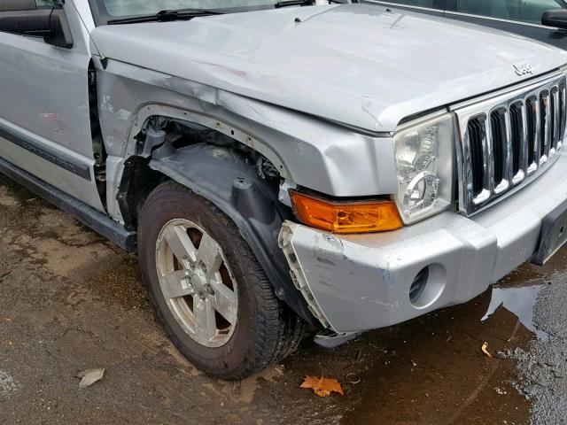 1J8HG48K88C231632 - 2008 JEEP COMMANDER ნაცრისფერი ფოტო 9