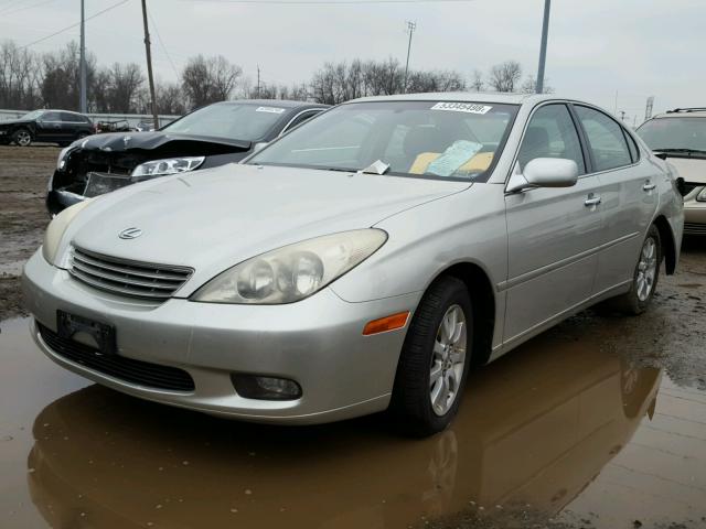 JTHBA30G545006601 - 2004 LEXUS ES 330 SILVER photo 2