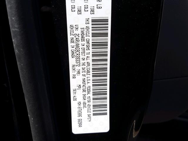 2C4RVAAG9CR393372 - 2012 VOLKSWAGEN ROUTAN S BLACK photo 10