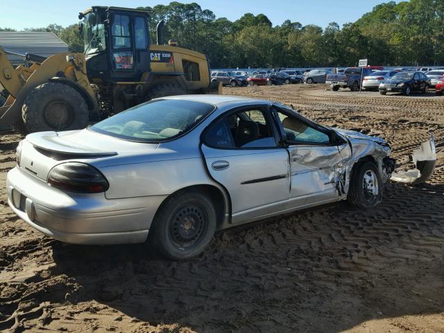 1G2WK52J22F108552 - 2002 PONTIAC GRAND PRIX SILVER photo 10