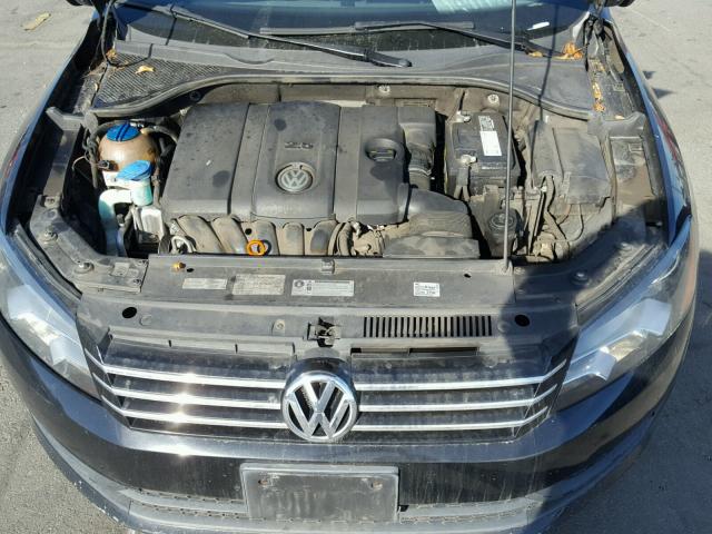 1VWAP7A39CC016926 - 2012 VOLKSWAGEN PASSAT S BLACK photo 7