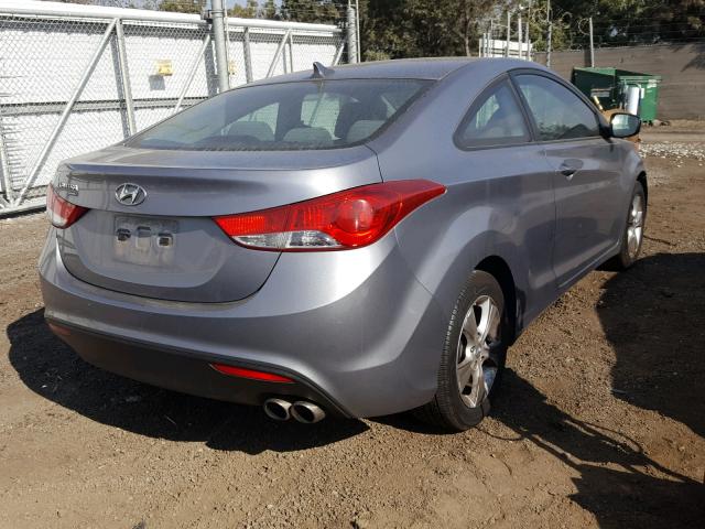 KMHDH6AE3DU012953 - 2013 HYUNDAI ELANTRA CO GRAY photo 4