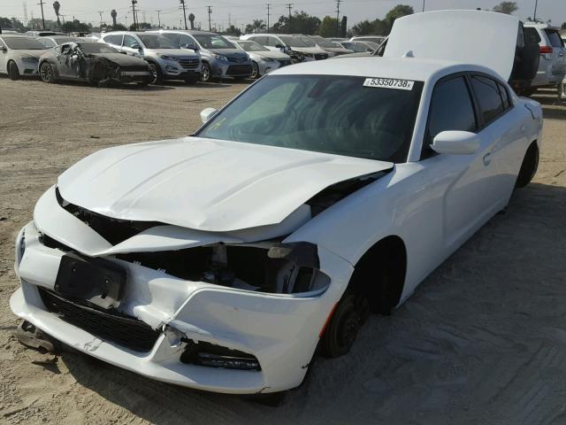 2C3CDXHG0GH121598 - 2016 DODGE CHARGER SX WHITE photo 2