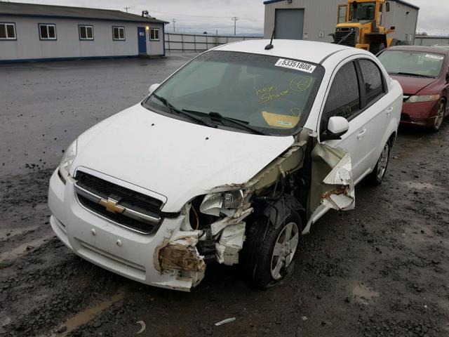 KL1TD5DE2BB142322 - 2011 CHEVROLET AVEO LS WHITE photo 2