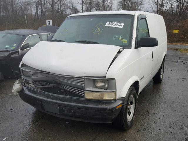 1GCDL19W01B145972 - 2001 CHEVROLET ASTRO WHITE photo 2