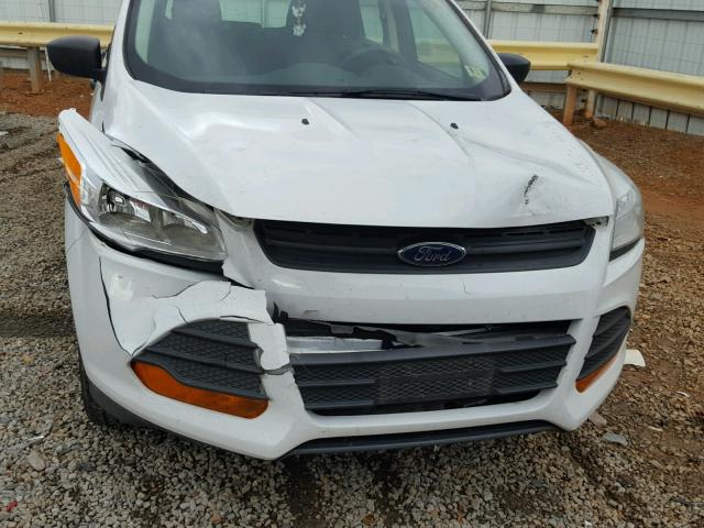 1FMCU0F77DUD80051 - 2013 FORD ESCAPE S WHITE photo 9