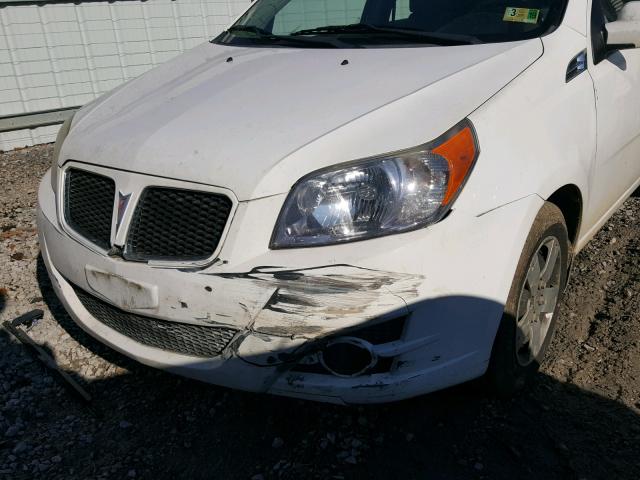 KL2TD66E39B654017 - 2009 PONTIAC G3 WHITE photo 9