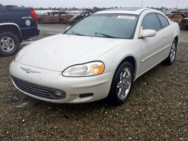 4C3AG52HX2E114497 - 2002 CHRYSLER SEBRING LX WHITE photo 2