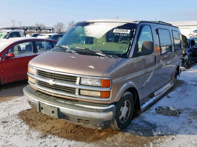 1GBFG15R7V1079840 - 1997 CHEVROLET EXPRESS G1 GOLD photo 2